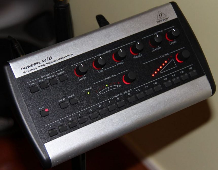 Behringer Powerplay P-16 2